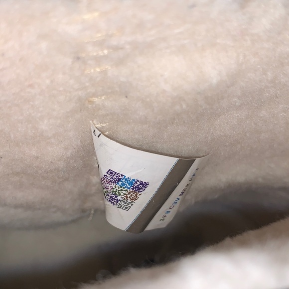 UGG BRAND NEW SIZE 10 GORGEOUS CLASSIC CLEAR MINI WATERPROOF BOOTS - Picture 7 of 13